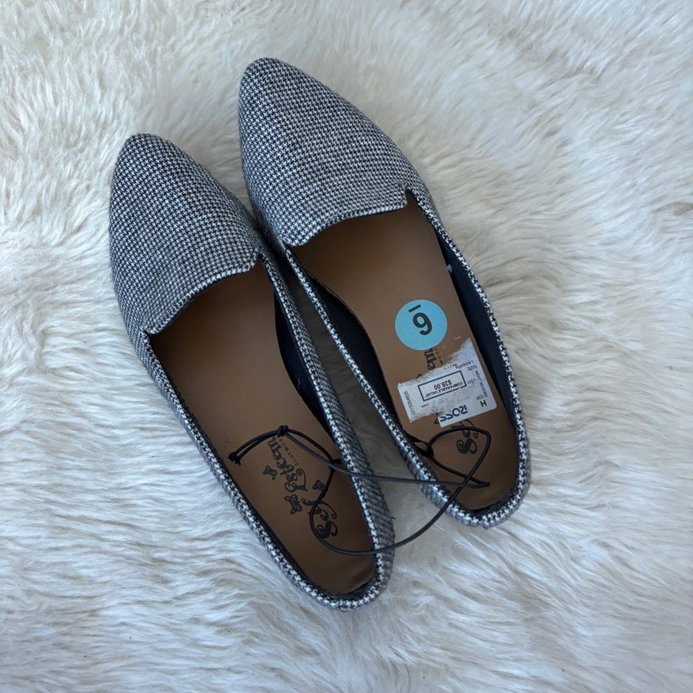 Self Esteem Black and White Houndstooth Pointed Toe Loafers